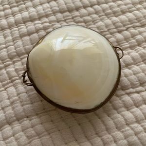 Vintage clamshell trinket dish